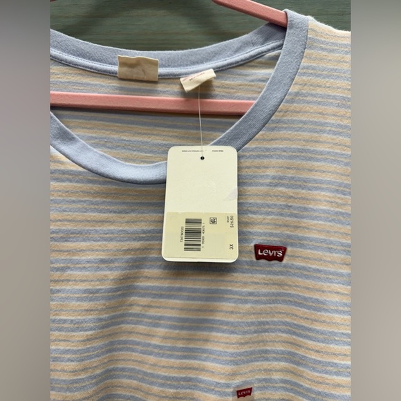 Levi stripped T-Shirt - Picture 3 of 3